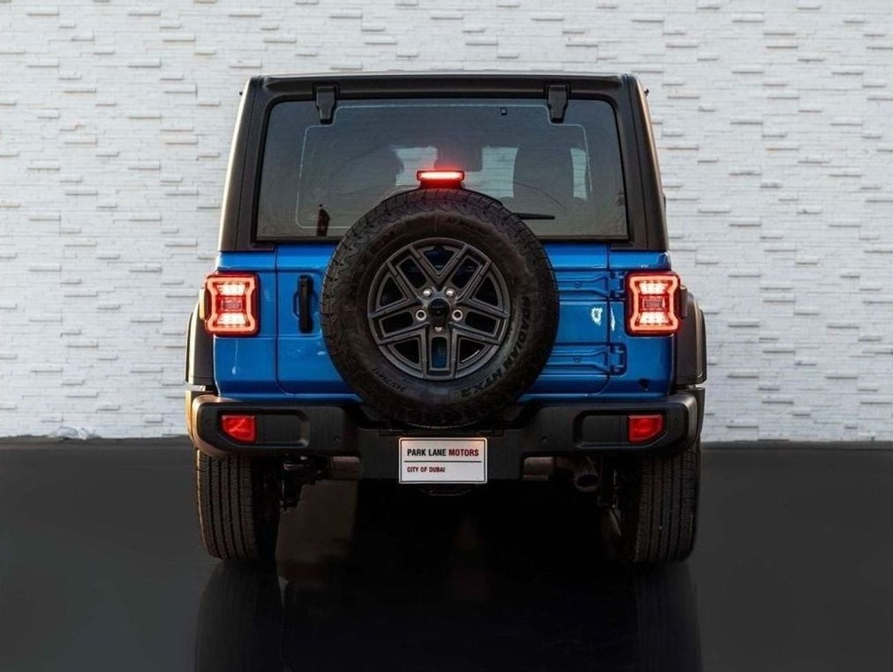 Jeep Wrangler Unlimited Sport S 2.0L A/T