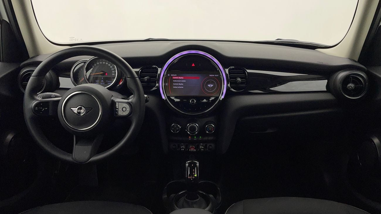 Mini Cooper Std 1.6L STD 1.5 | Zero Down Payment | Home Test Drive