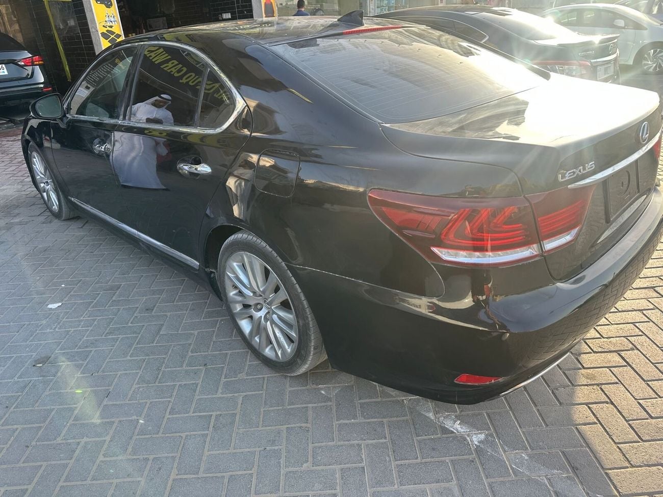 Lexus LS460 PLATINUM LWB 4ST
