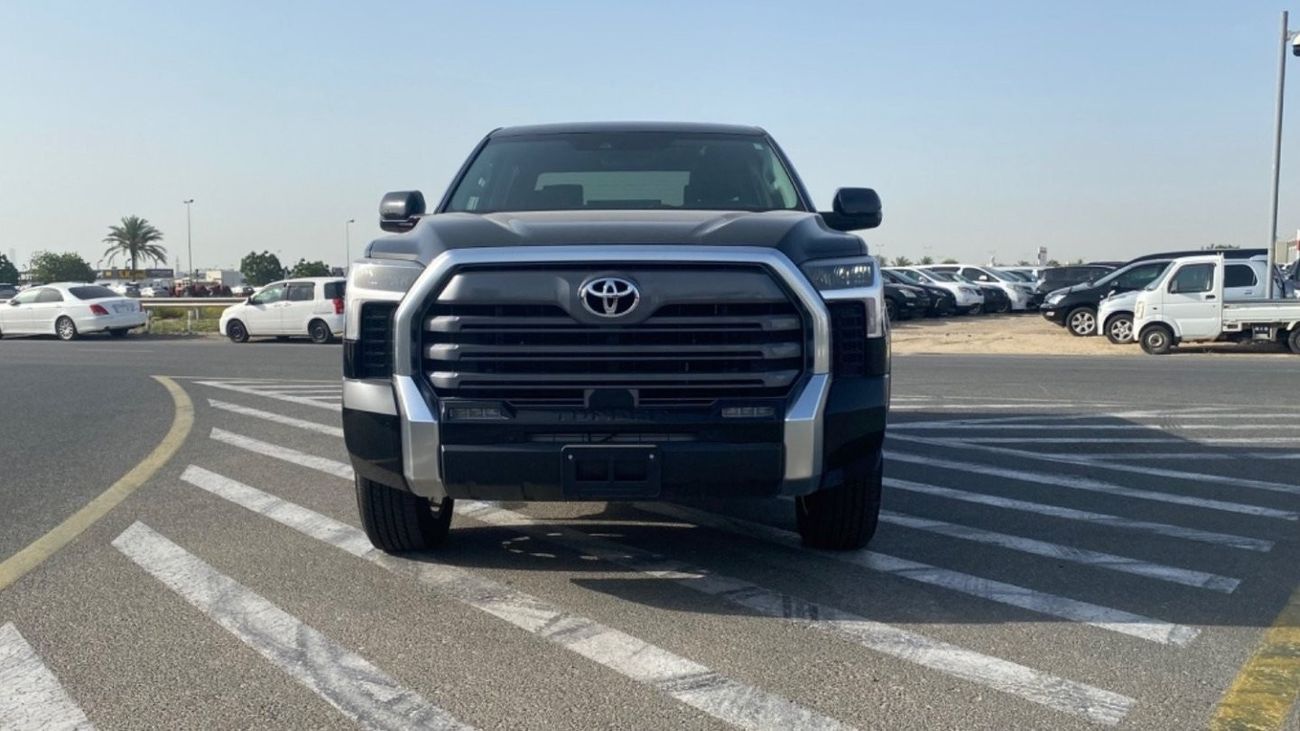 Toyota Tundra LIMITED 3.5 CAPSTONE HEV 4x4 CREW MAX. Brand New