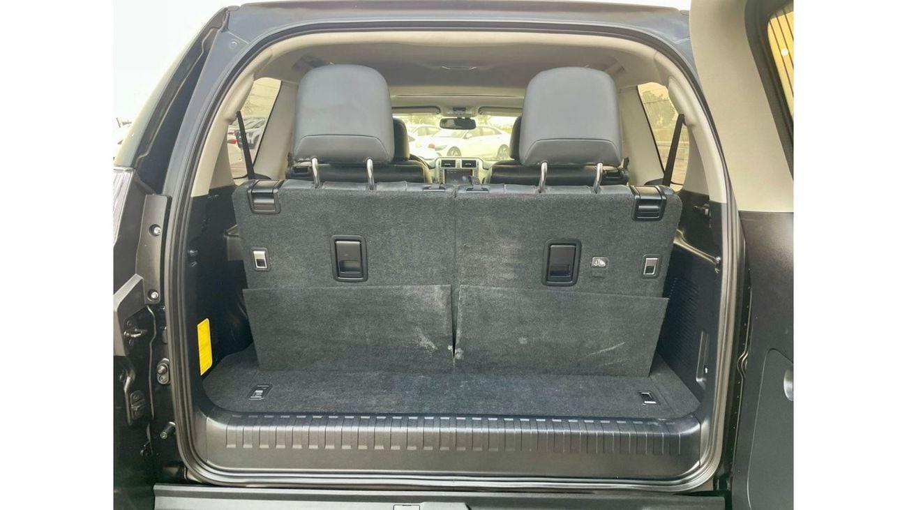 Lexus GX460 2019 Lexus GX460 Premium 4.6L V8 - AWD 4x4 Full Option 7 Seater With PS And Radar  - 57,400 Mileage