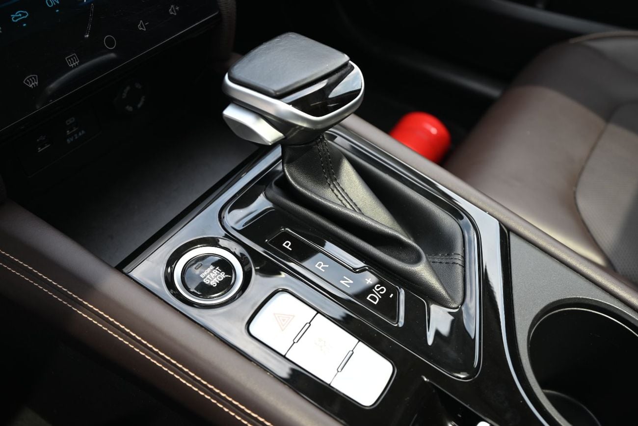 جاك J7 HOT DEALS - 0% DP - JAC J7 LUXURY 2023 - LOW MILEAGE - FIRST OWNER - MINT CONDITION