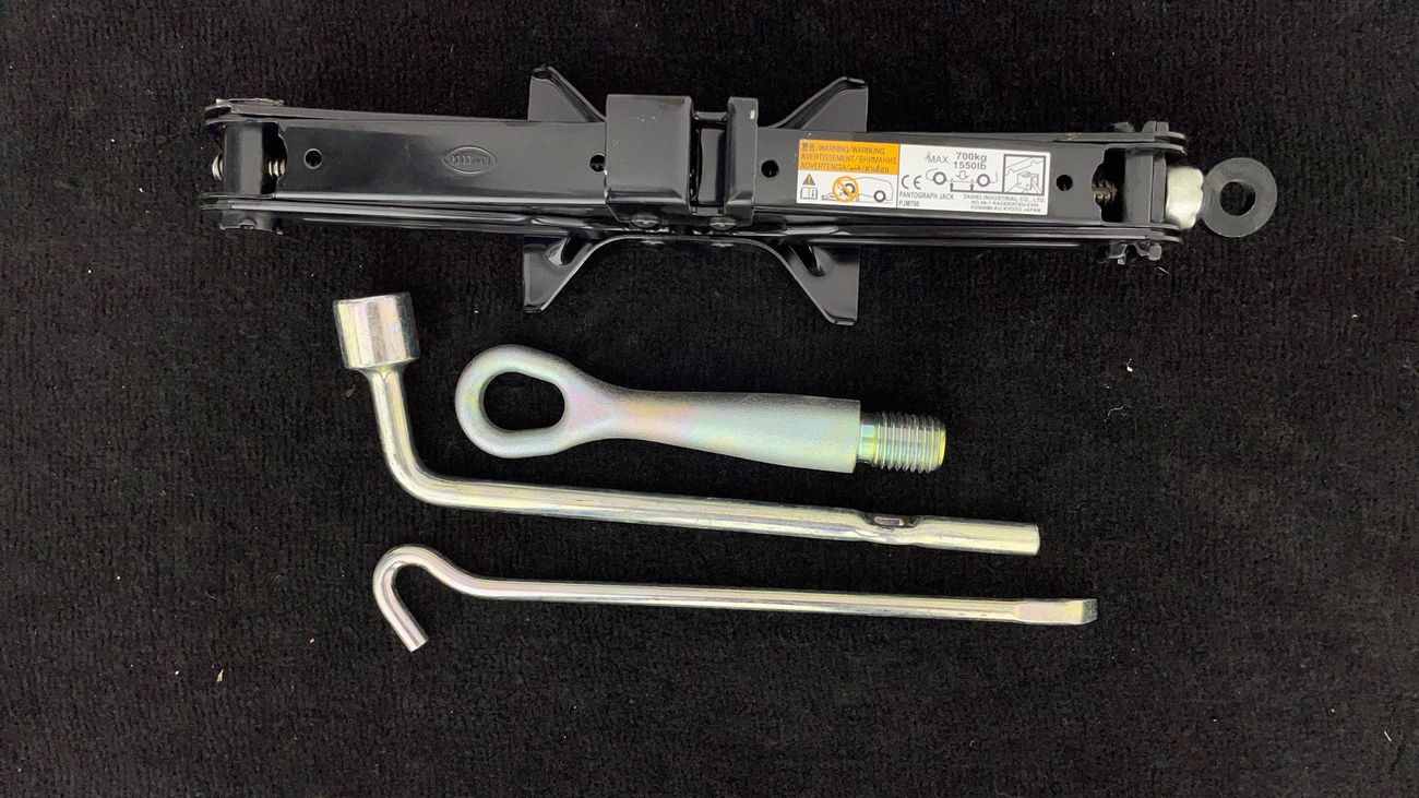 ميتسوبيشي اتراج GLX MIDLINE 1.2 | بدون دفعة مقدمة | اختبار قيادة مجاني للمنزل