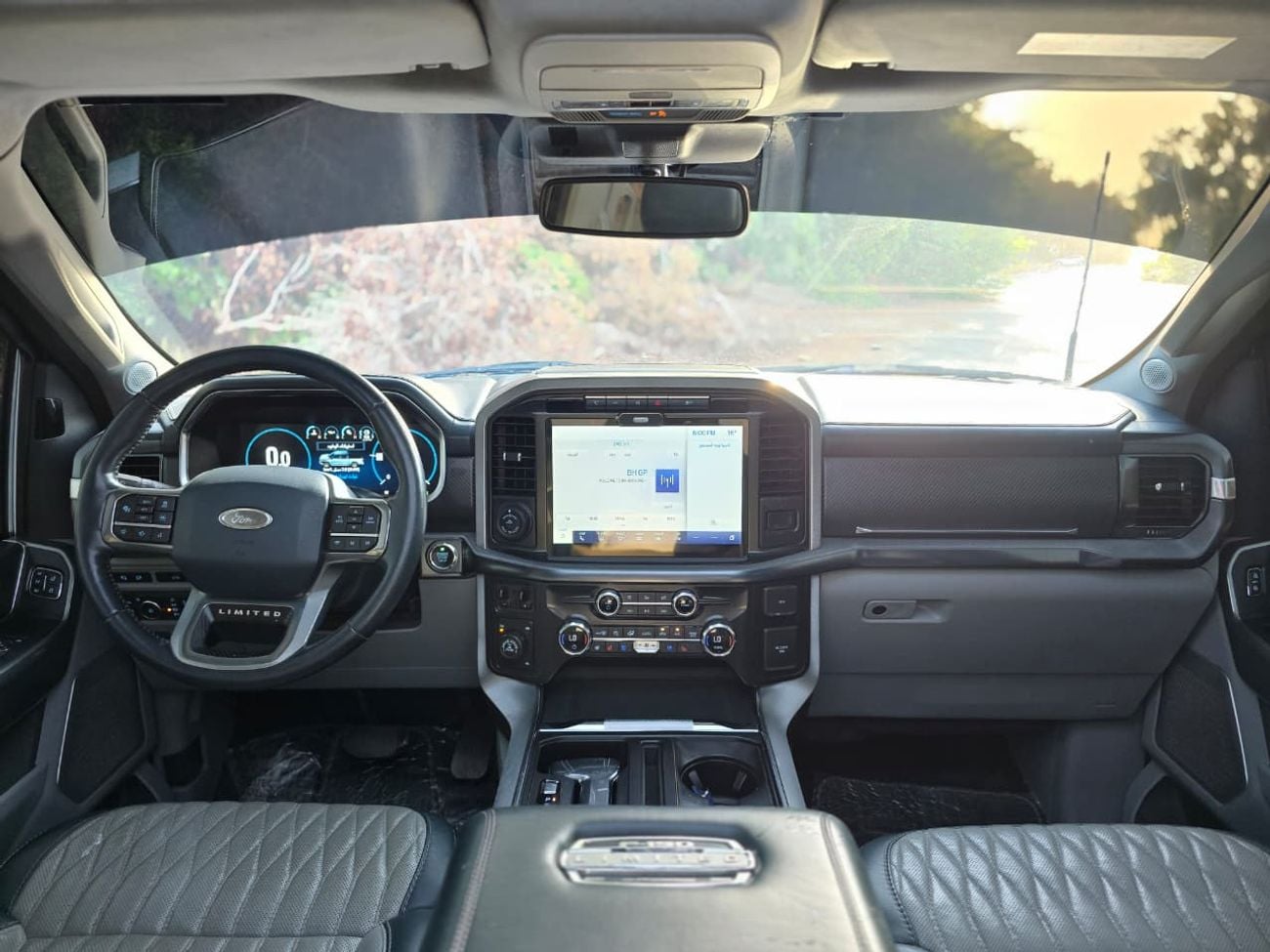 Ford F-150 PLATINUM FORD F-150 LIMITED 2021 GCC // HYPRID // FULL OPITION // PERFECT CONDITION