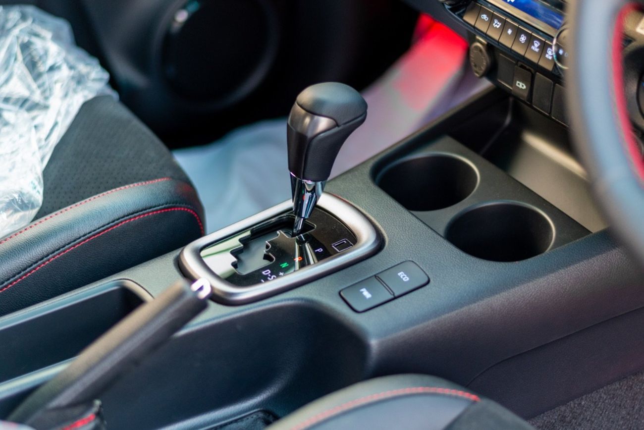 تويوتا هيلوكس GR Sport 2.8L