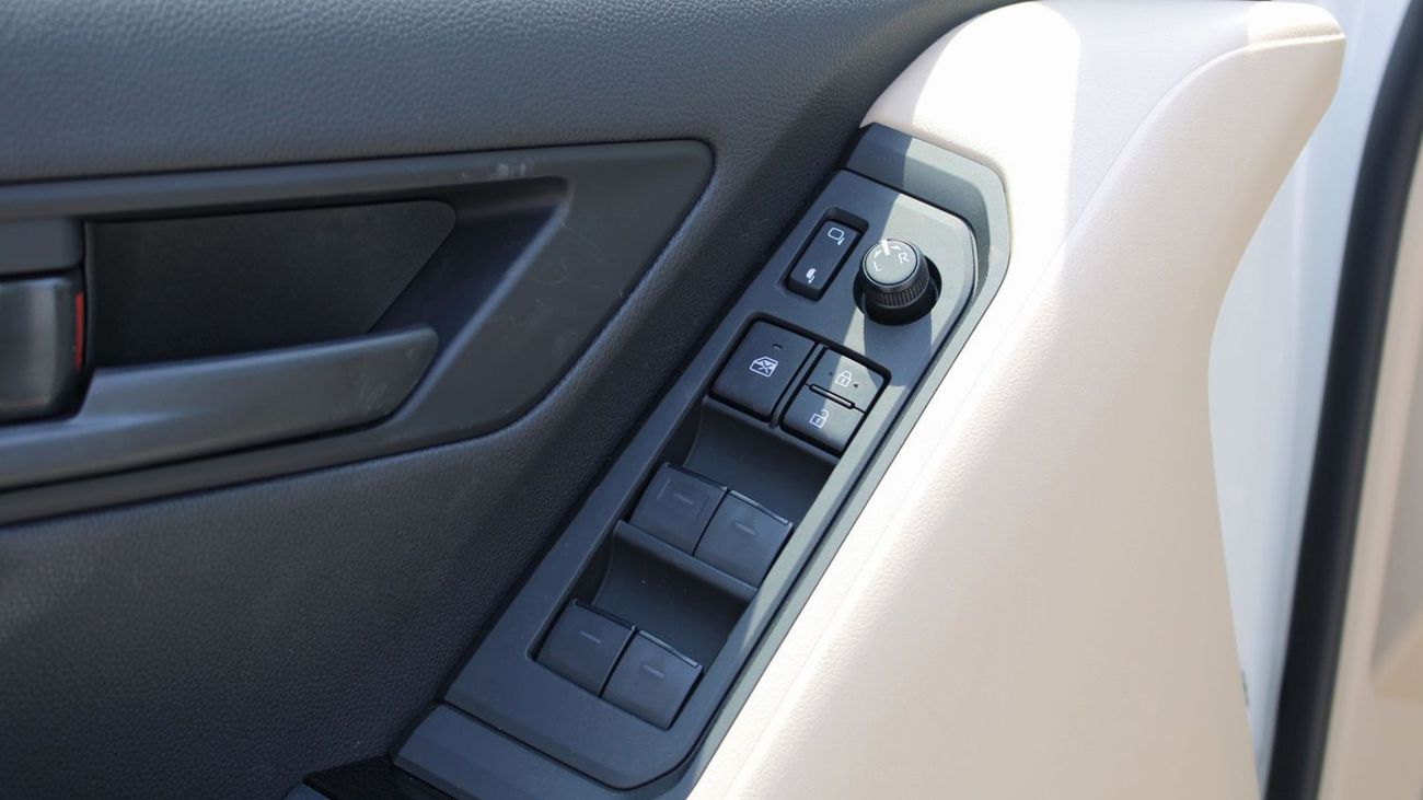 Toyota Land Cruiser GXR 3.3L Diesel Engine | 3Type Diff Lock | 7 Seater SUV with GCC Specs