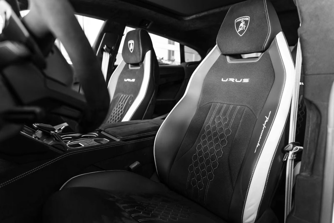 لامبورغيني اوروس PERFORMANTE