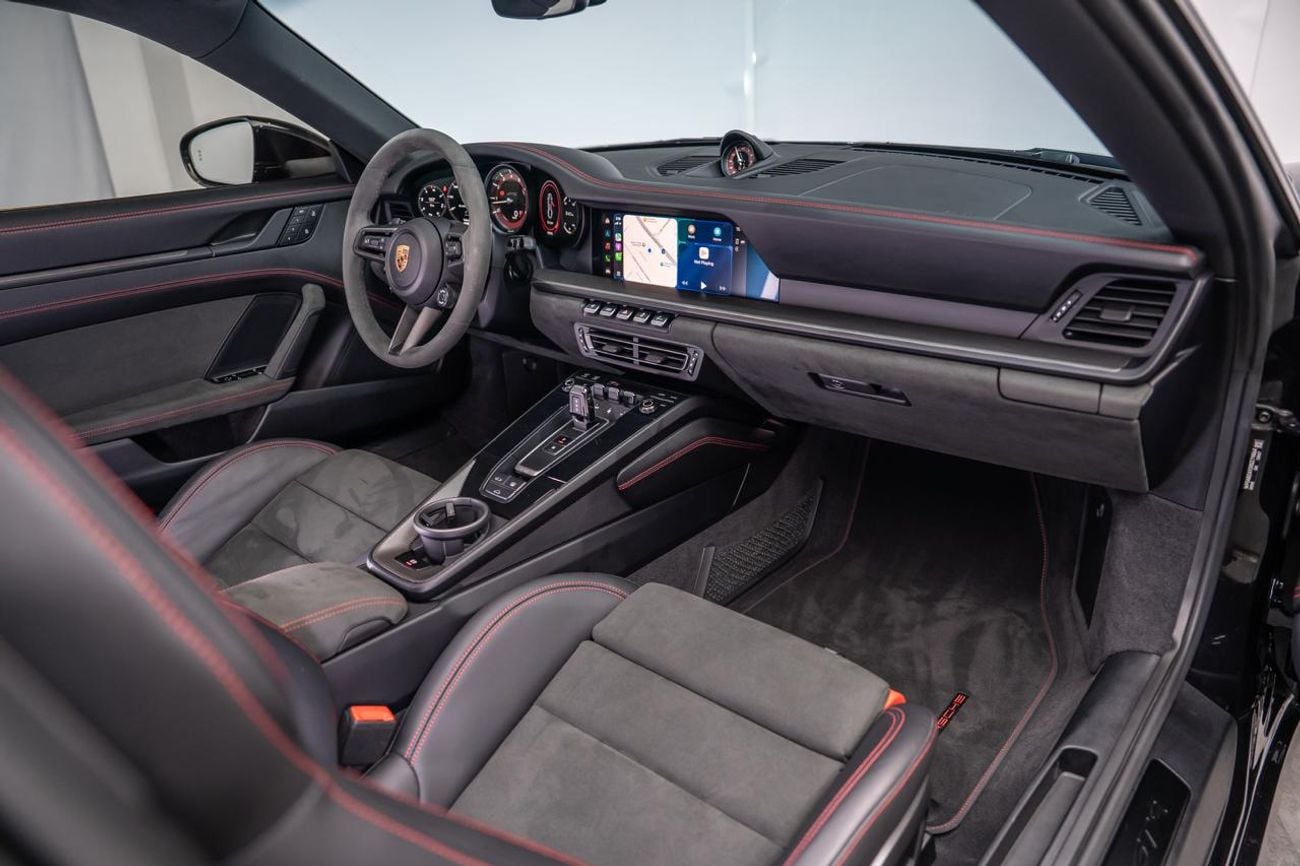 Porsche 911 CARRERA GTS