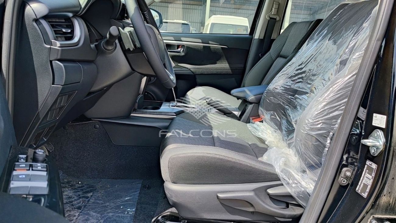 تويوتا فورتونر Toyota/FORTUNER DIESEL / 2.4L COMFORT 4X4 6AT