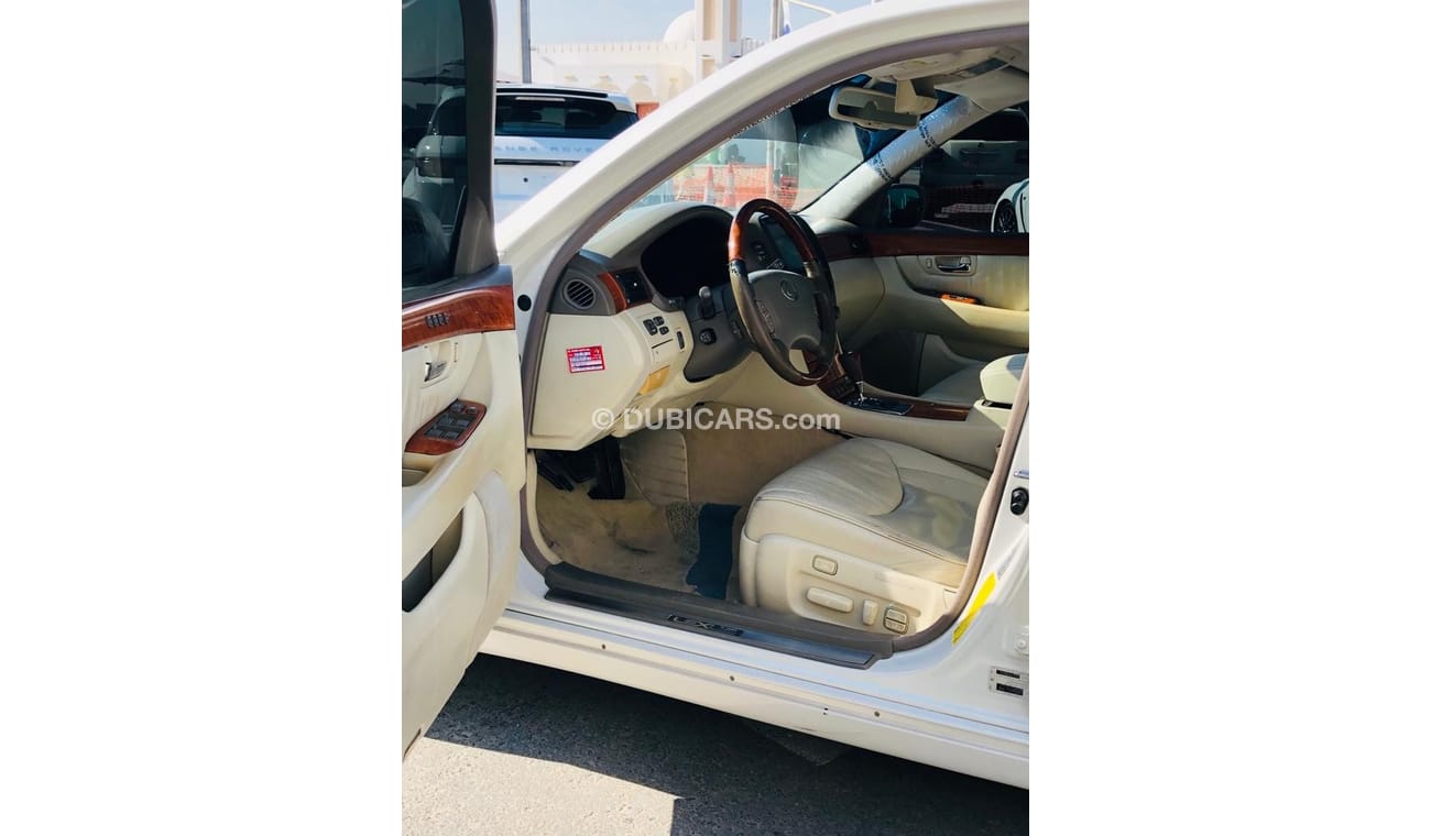 لكزس LS 430 لكزس ال اس 430 خليجي بحاله ممتازه بدون حوادث