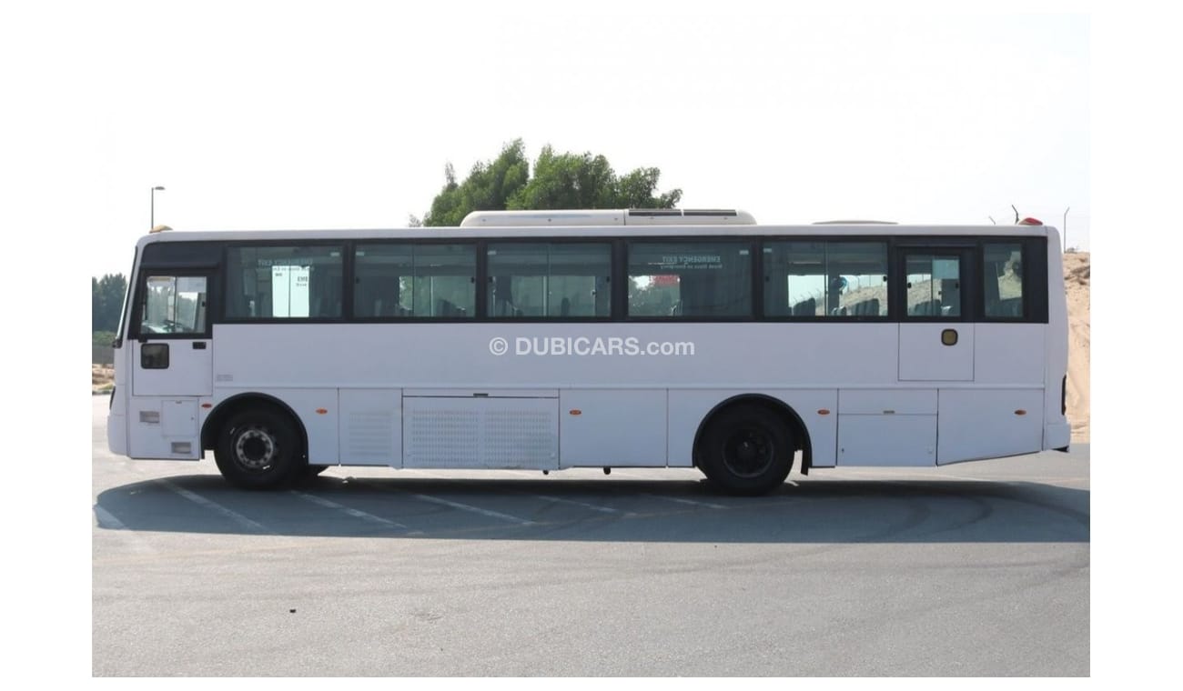 تاتا ستاربس 2016 | BUS 67 SEATER A/C WITH EXCELLENT CONDITION AND GCC SPECS