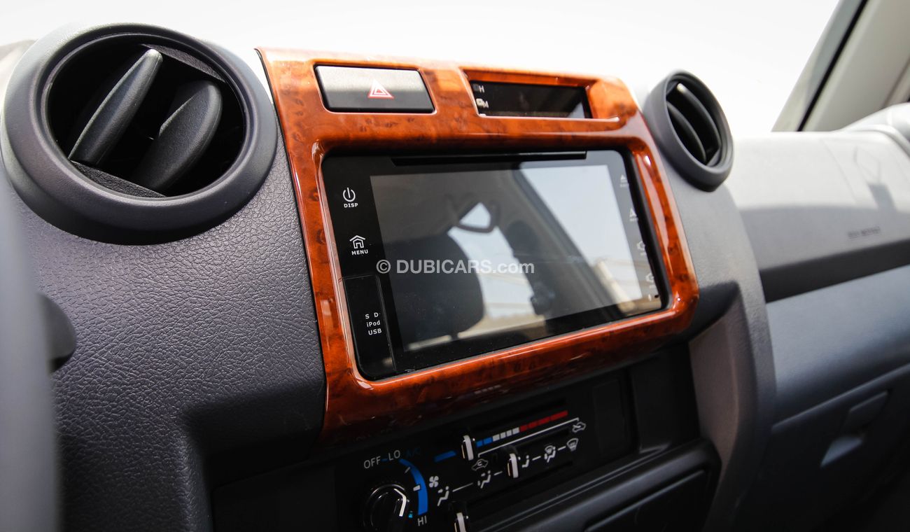 Toyota Land Cruiser Pick Up Double Cab 4.2L Diesel Full option Manual Transmission