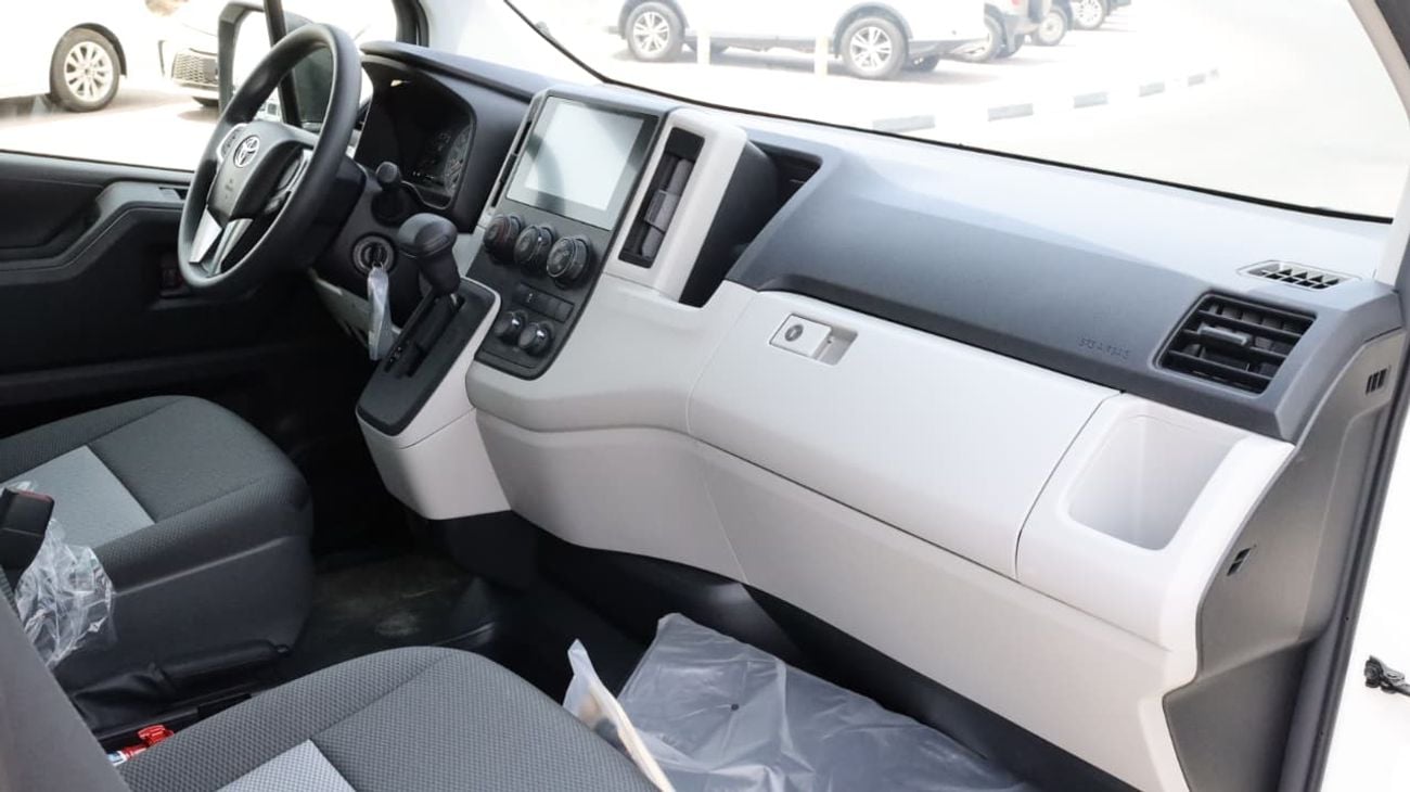 Toyota Hiace AUTOMATIC