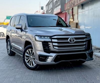 تويوتا لاند كروزر GXR Toyota Land Cruiser 2022 model Full Option Top Of The Range