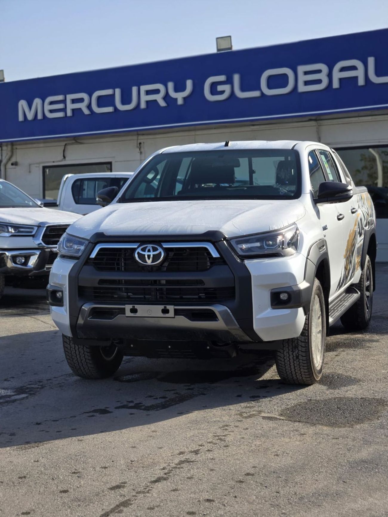 Toyota Hilux ADVENTURE 4.0L V6 A/T FULL OPTION DOUBLE CABIN PICKUP