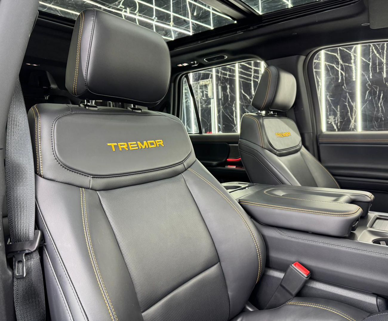 فورد إكسبيديشن Tremor 3.5L,440hp,V6 Petrol,Automatic,4x4,8 seats,5 doors