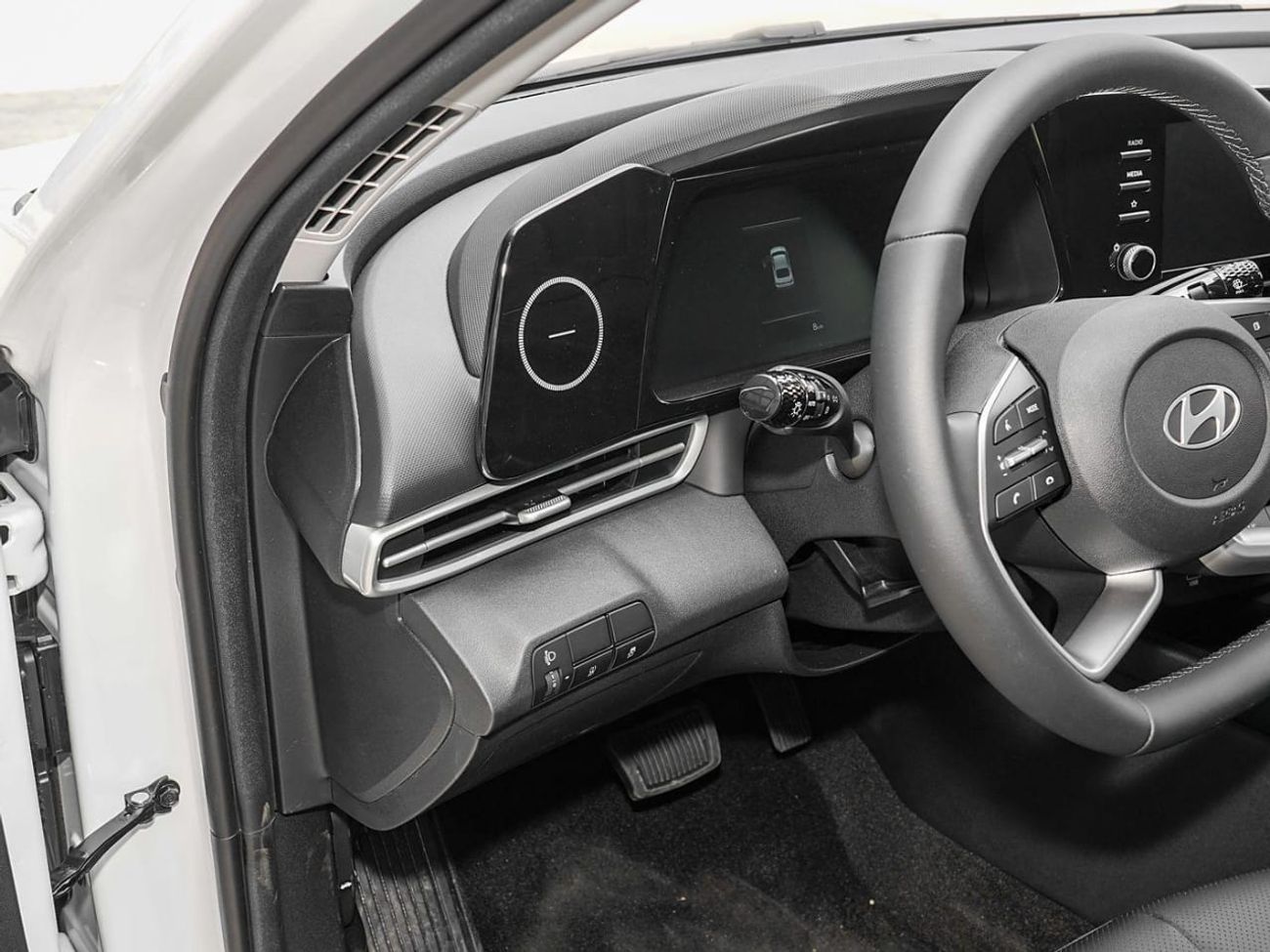 Hyundai Elantra HYUNDAI ELANTRA 1.5 GLX 2025