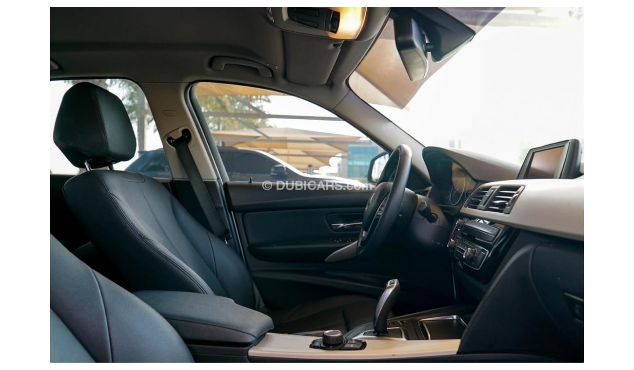 بي أم دبليو 320 Std