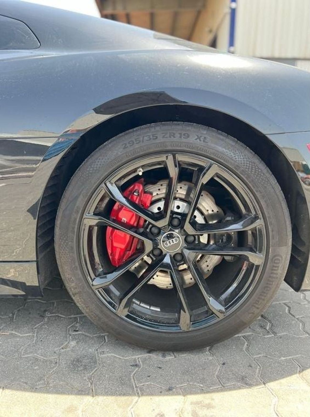 أودي R8 Canadian specific