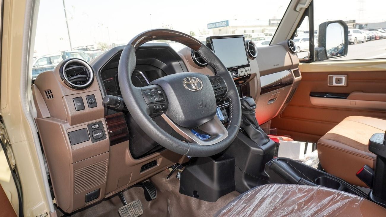 Toyota Land Cruiser Pick Up 4.0L V6 Single Cabin A/T