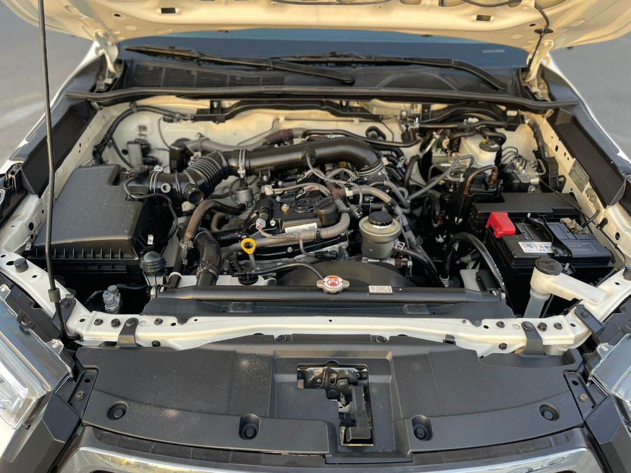 Toyota Hilux 2021 Toyota Hilux GL Advanture Modified - 2.7L V4 - AWD 4x4 - 360* CAM - Patrol - 2 Keys -