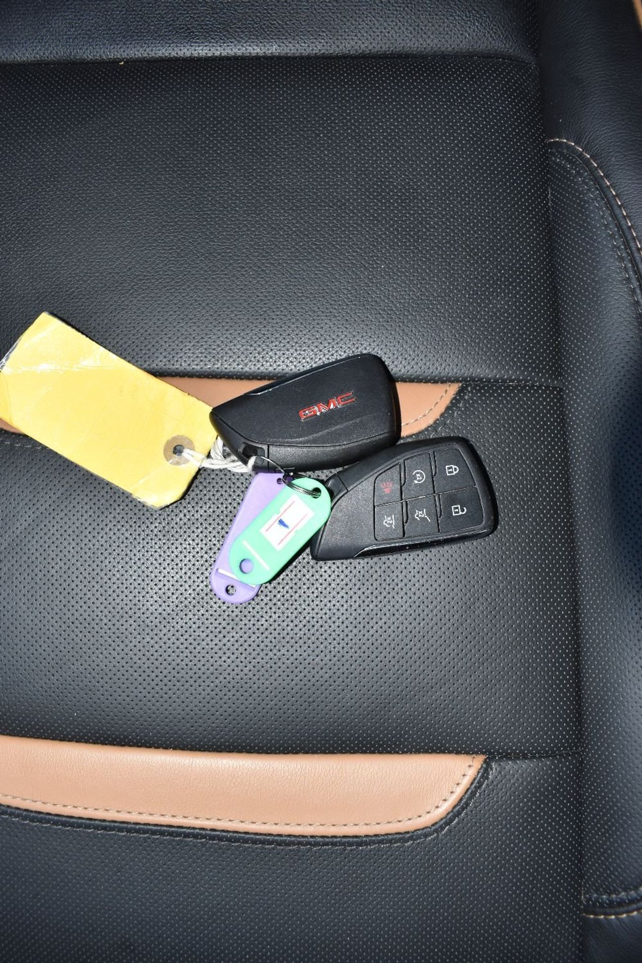 GMC Yukon 5.3 V8 AT4 (AWD)