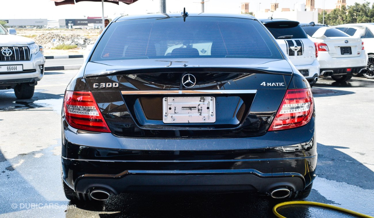 مرسيدس بنز C 300 4Matic