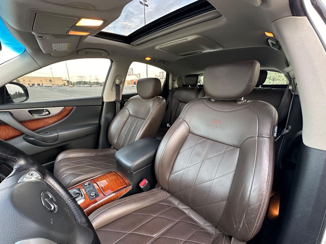 Infiniti FX35 Excellence INFINITI FX-35 2012 GCC//FULL OPITION // FULL SERVICE HISTORY AVAILABLE // PERFECT CONDIT