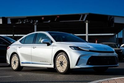 تويوتا كامري GLE HEV Toyota Camry Hybrid 2026 2.5L LE  5th Generation