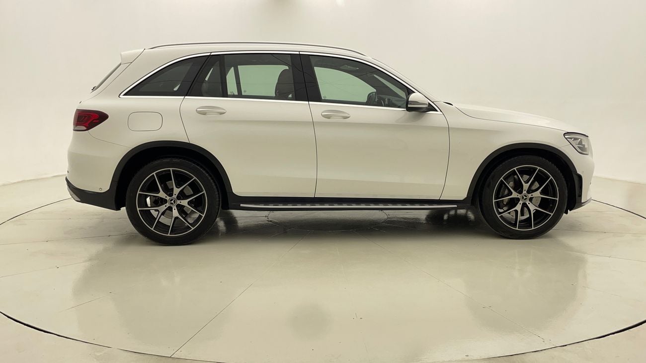مرسيدس بنز GLC 200 AMG LINE 2 | بدون دفعة مقدمة | اختبار القيادة في المنزل
