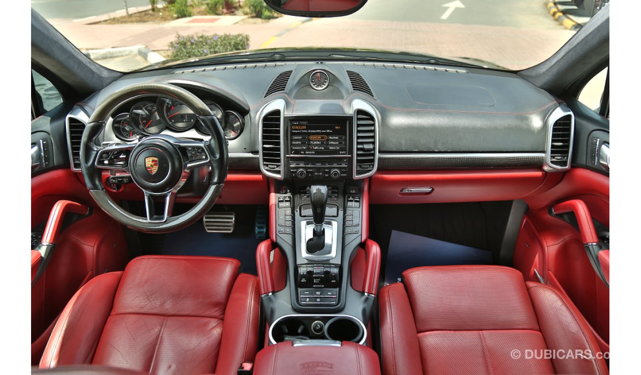 Porsche Cayenne Turbo 2015