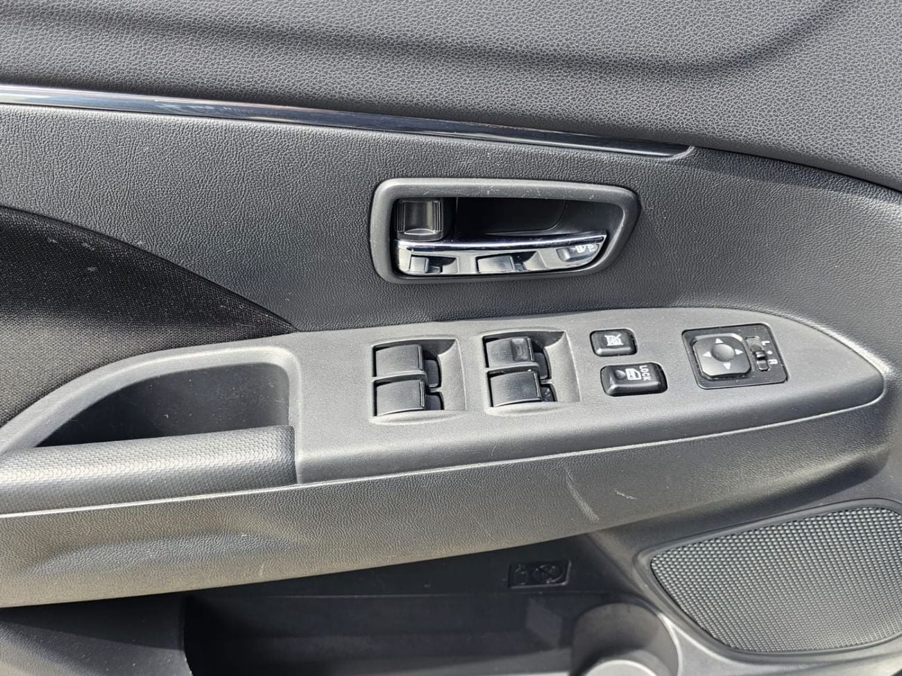 ميتسوبيشي ASX Mid 2.0L FWD