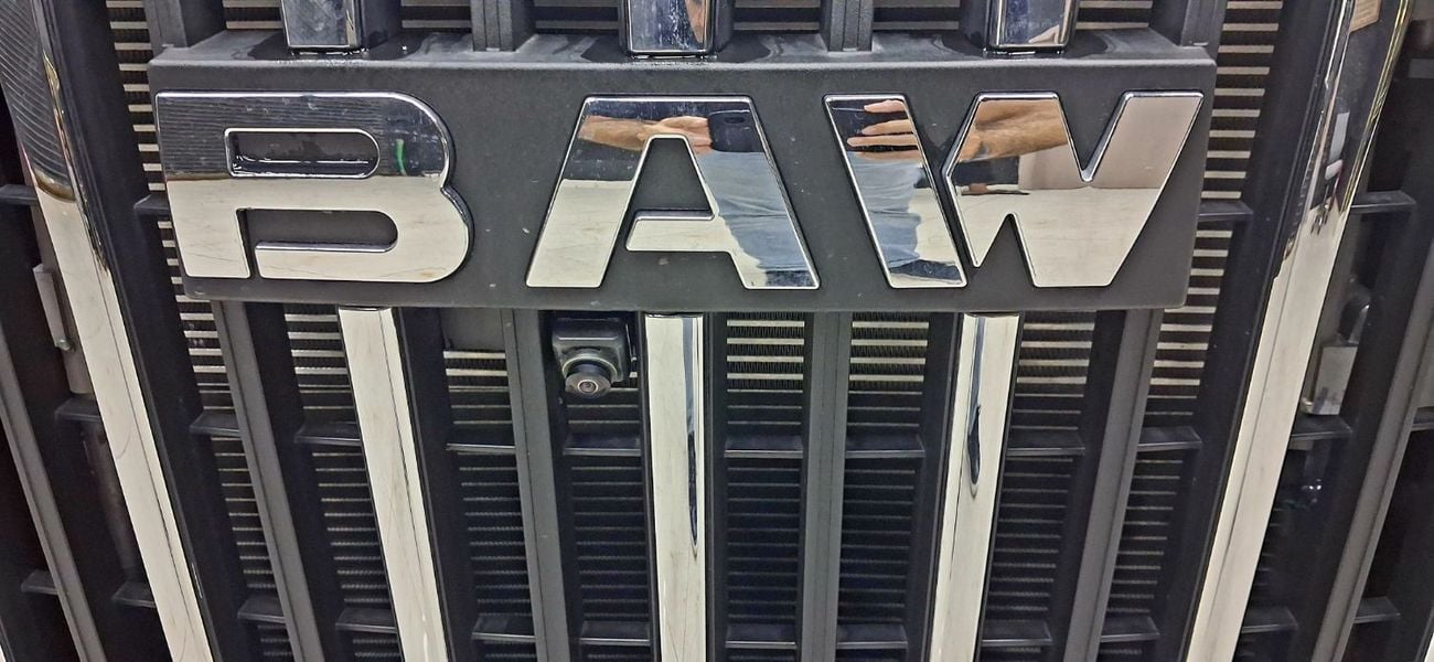 BAW 212 M7 // 9 Seats Automatic Petrol Engine