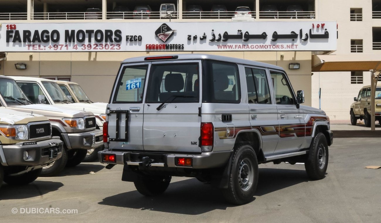 Toyota Land Cruiser Hard Top LX V6