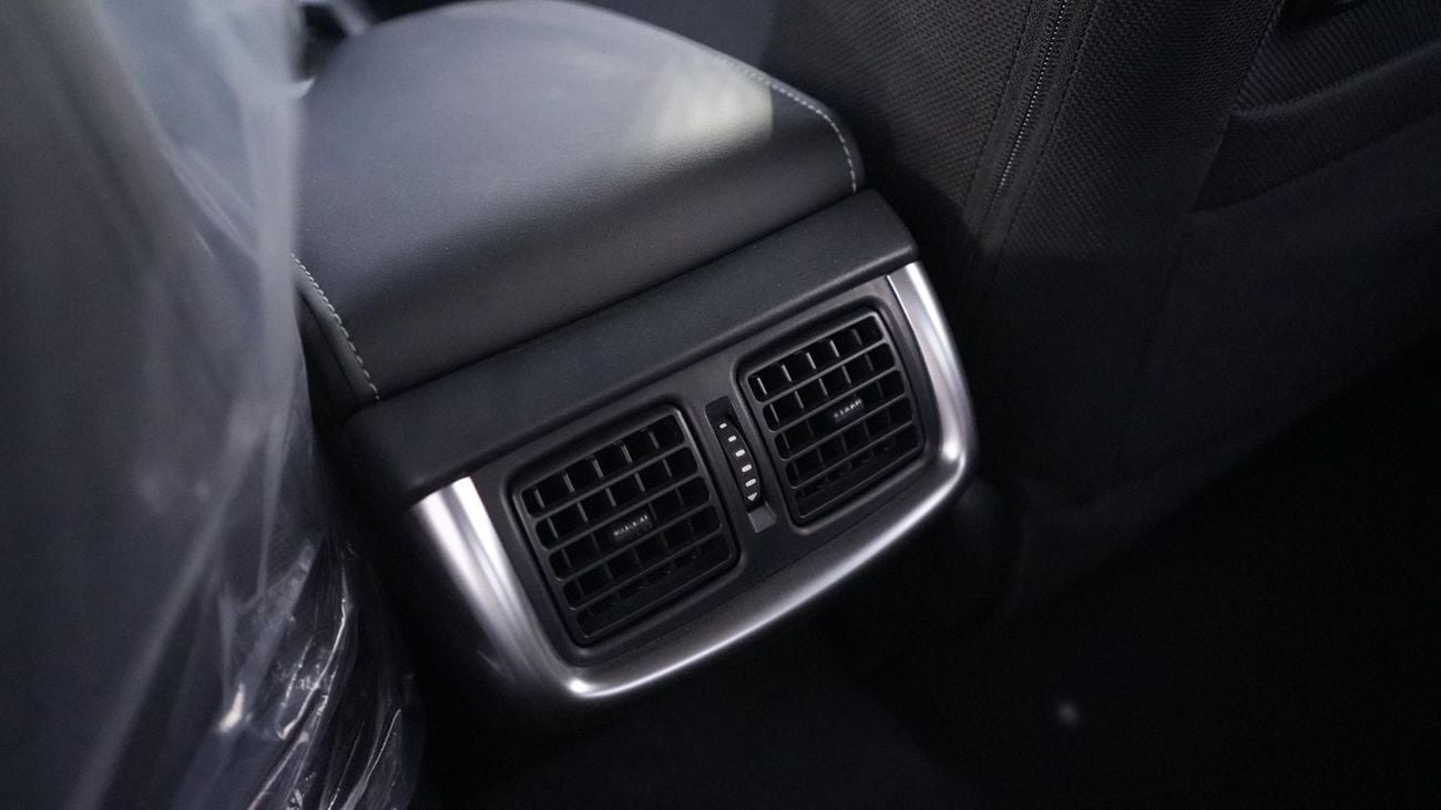 تويوتا هيلوكس GLX 2.7L Double Cab Utility 4WD A/T