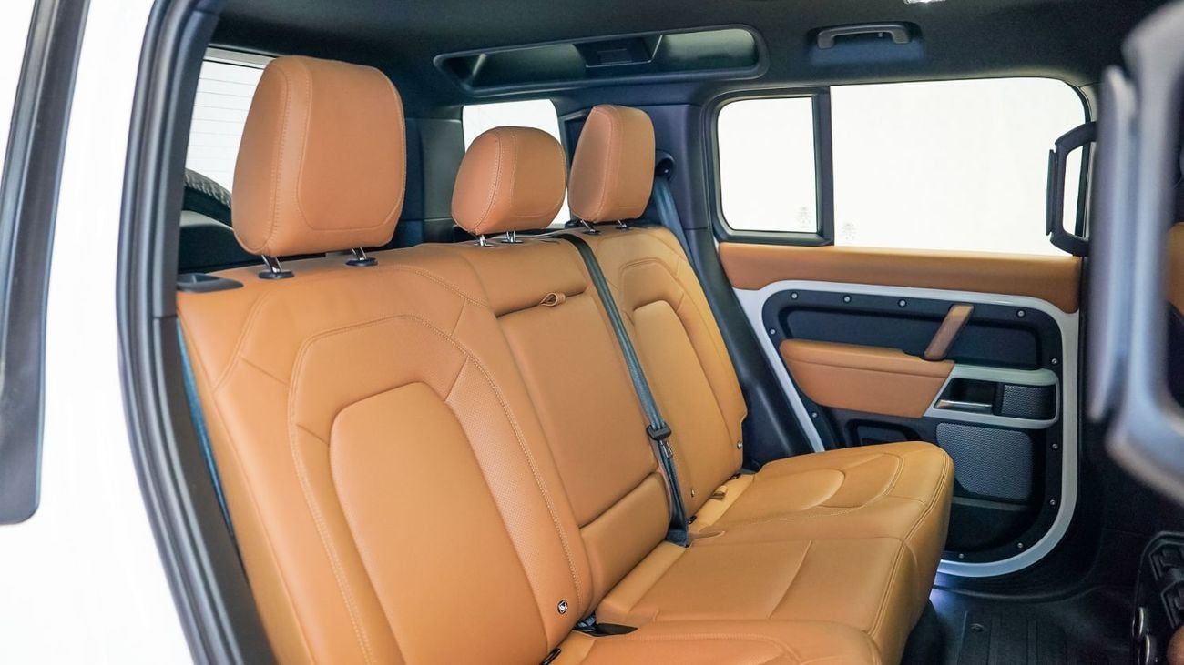 Land Rover Defender P400 110 HSE 3.0L (5 Seater) UAE's Very Best Example | AED 4,866 Per Month