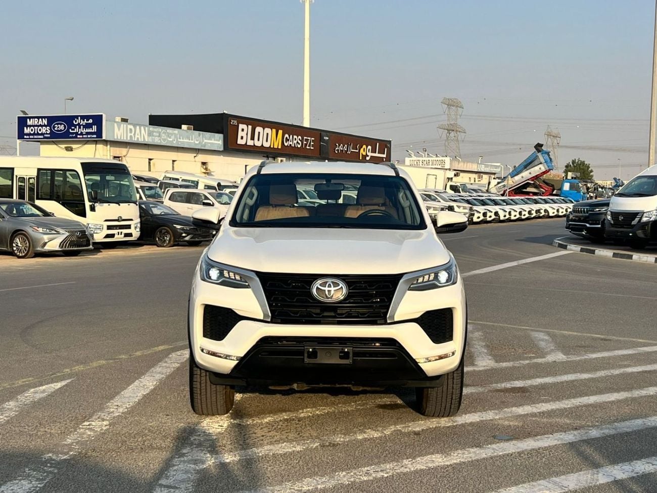تويوتا فورتونر EXR 2022 Toyota Fortuner 2.7 V4 - AWD 4x4 - GCC - Rear Sensor