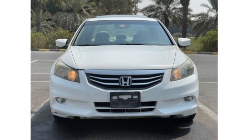 Honda Accord 2011 model, imported from America, full option, sunroof, 4 cylinder, automatic transmission, odomete