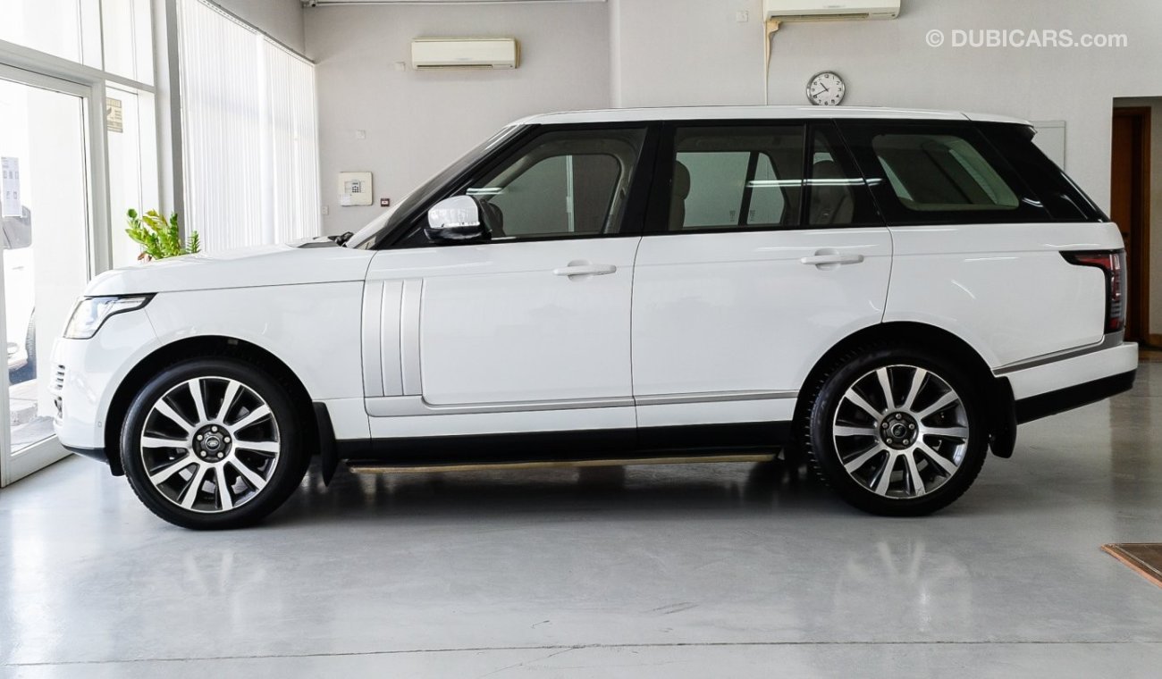 Land Rover Range Rover Vogue HSE With Supercharged Badge