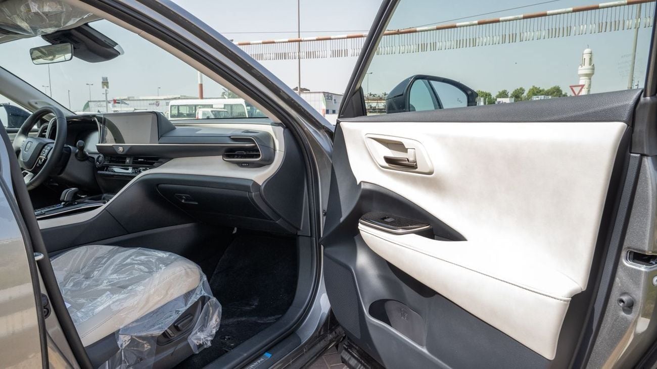 تويوتا كراون PLATINUM TOYOTA CROWN 2.5 HEV HI -2026YM