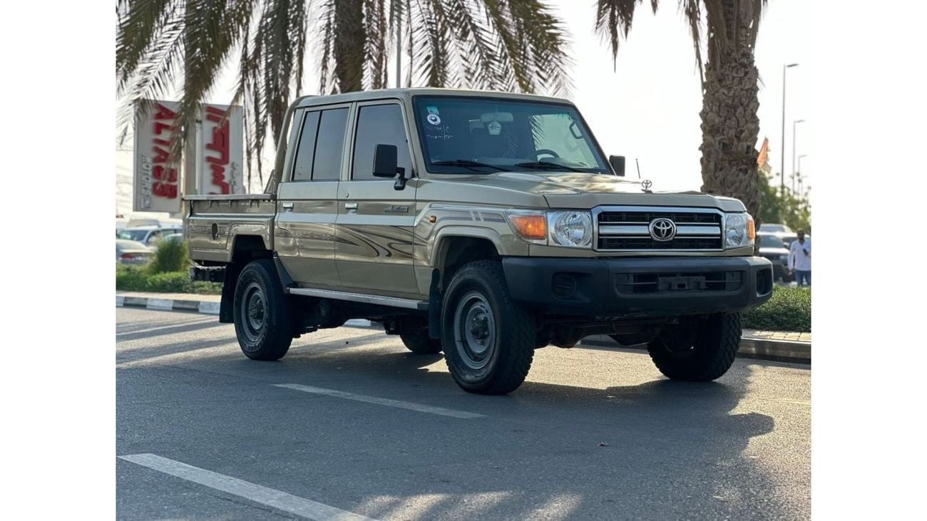 Toyota Land Cruiser Pick Up DOUBLE CABIN PICKUP | LHD | 4.0L PETROL ENGINE | 2013 | 4 X 4