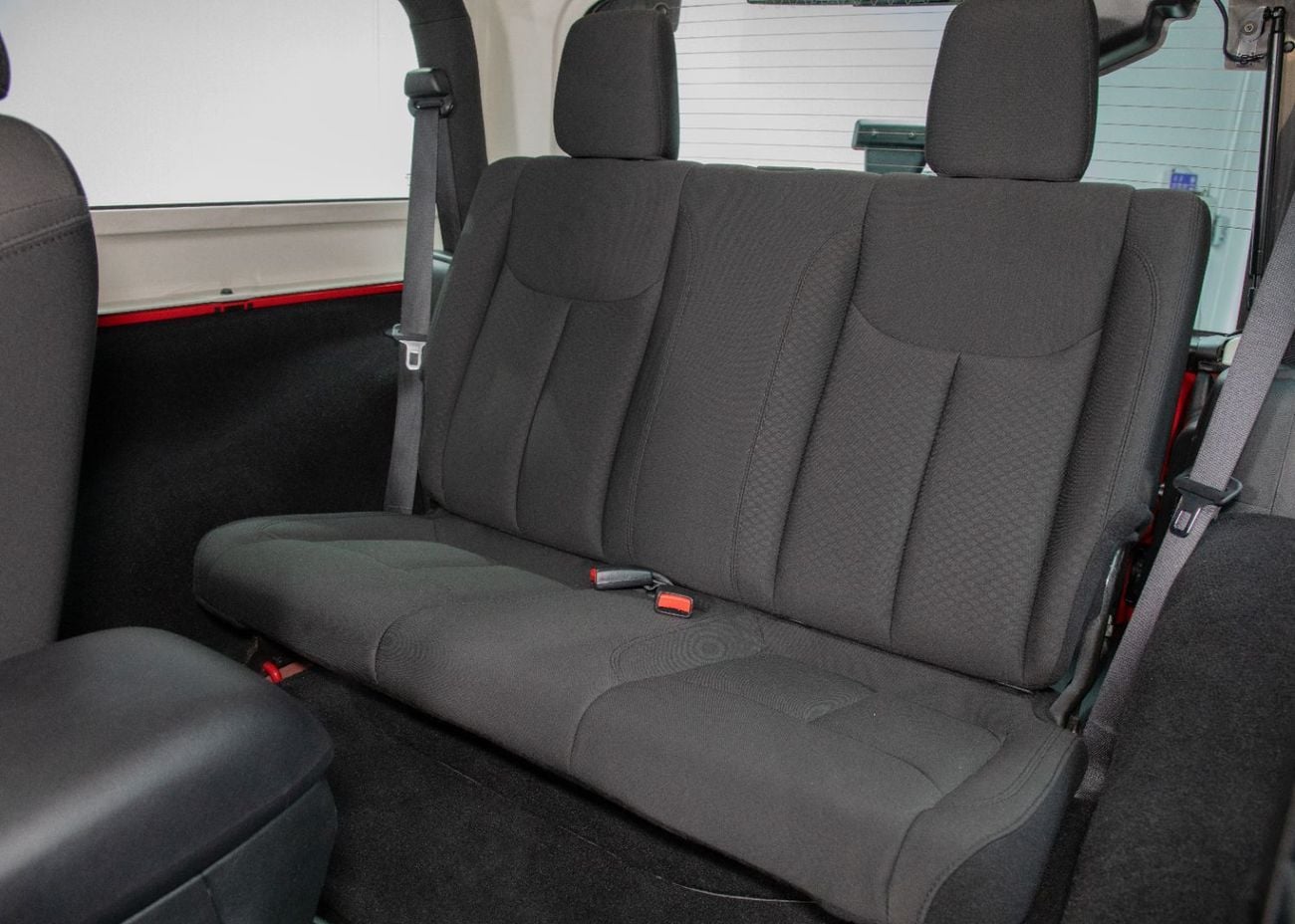 Jeep Wrangler Sport 3.6L A/T