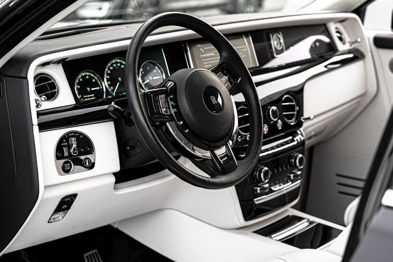 Rolls Royce Phantom SWB Full service history