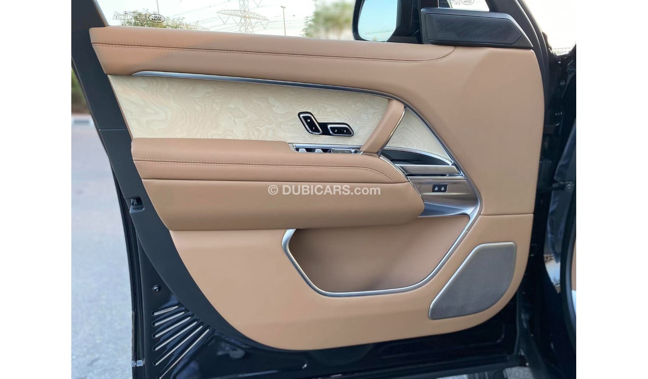 لاند روفر رينج روفر GCC SPEC UNDER WARRANTY AND SERVICE CONTRACT