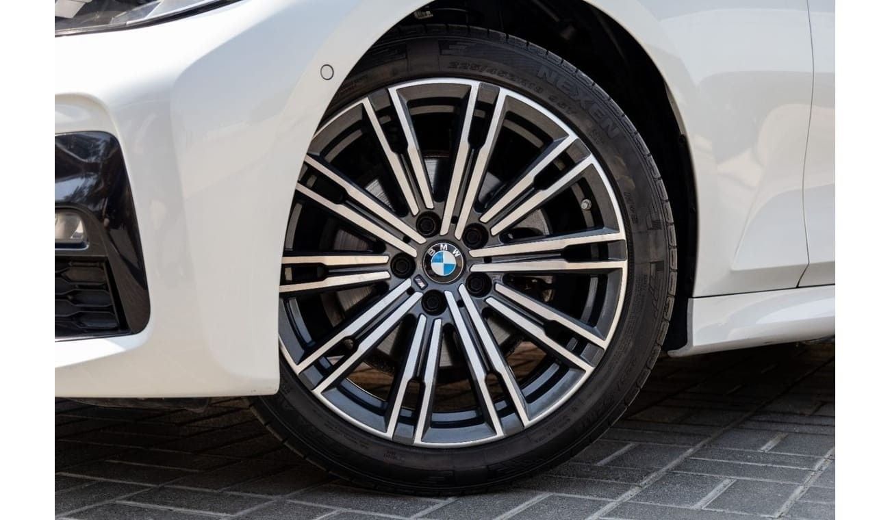 بي أم دبليو 320 M Sport 2.0L BMW 320i M-Sport 2020 GCC under Warranty with Flexible Down-Payment.
