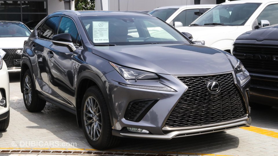 لكزس NX 300 F Sport V4 للبيع: 140,000 درهم. رصاصي‫/‬فضي, 2019