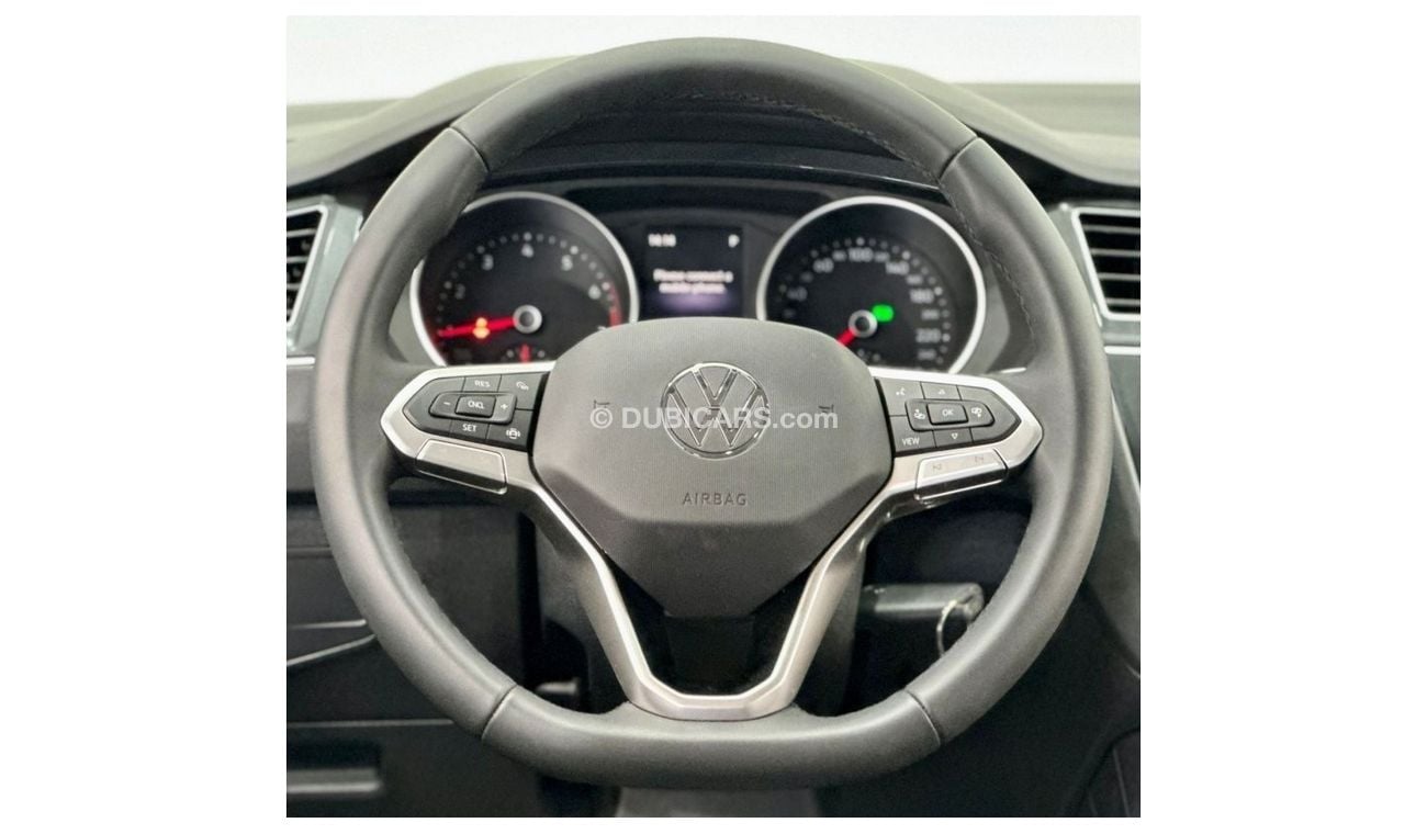 Volkswagen Tiguan 2023 Volkswagen Tiguan SE 4Motion, June 2026 Volkswagen Warranty, Very Low Kms, GCC