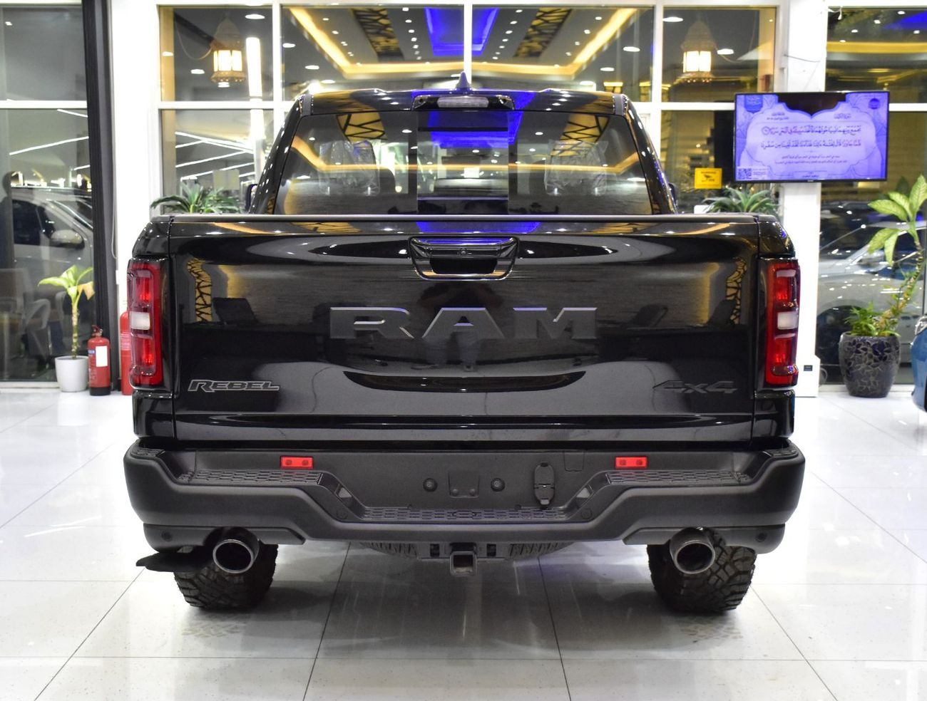 رام 1500 EXCELLENT DEAL for our Dodge Ram Rebel 4x4 ( 2025 Model ) in Black Color GCC Specs