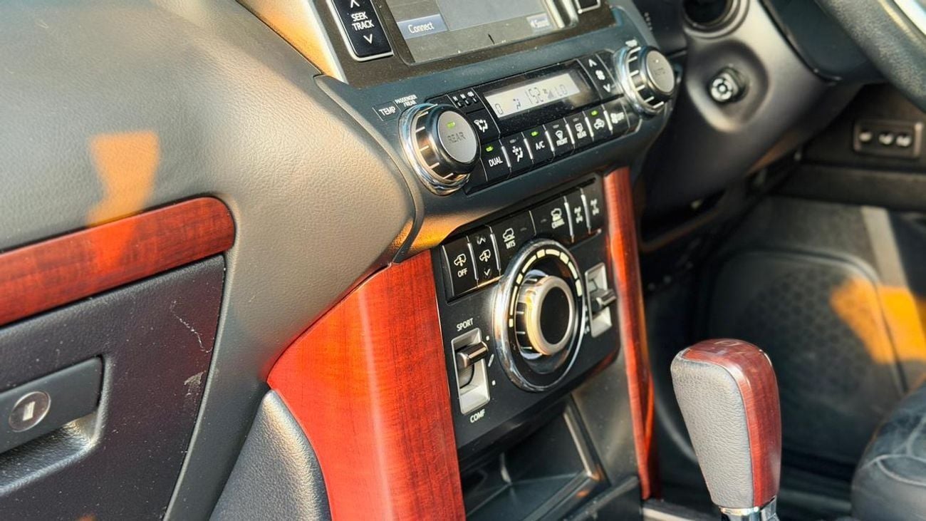 تويوتا برادو KAKADU | MODIFIED TO 2023 MODEL | SUNROOF | PUSH START ENGINE | AUTOMATIC TRANSMISSION | 3.0L | ELEC