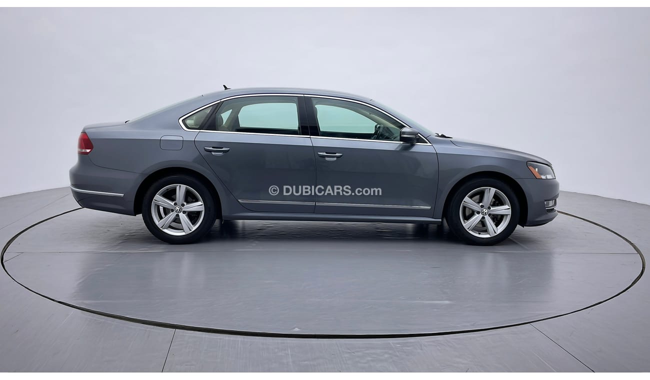 فولكس واجن باسات R LINE 2.5 | +مع الضمان | كمان تم فحص ١٥٠